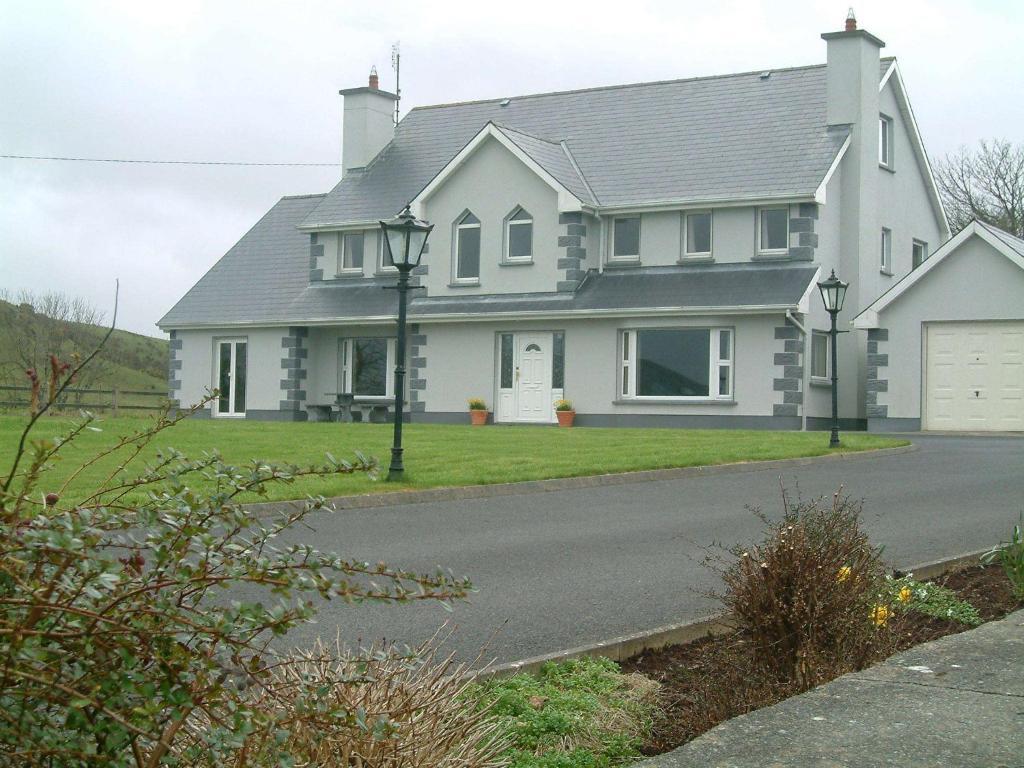 Cillcoman Lodge B&B Westport Exterior photo